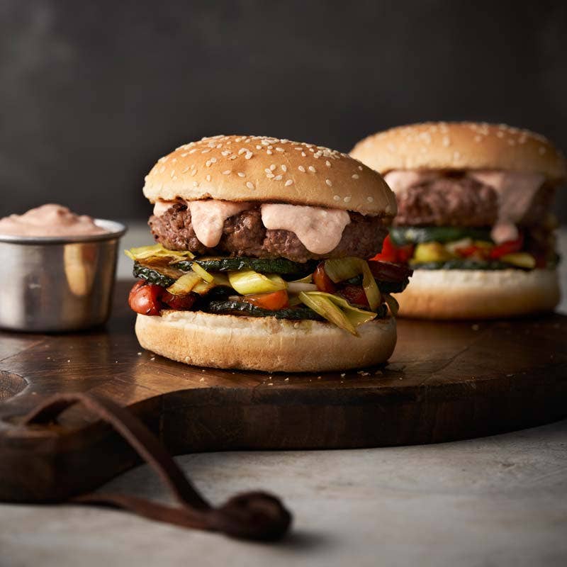 ViktVäktarna - Hamburgare i bröd med stekta grönsaker