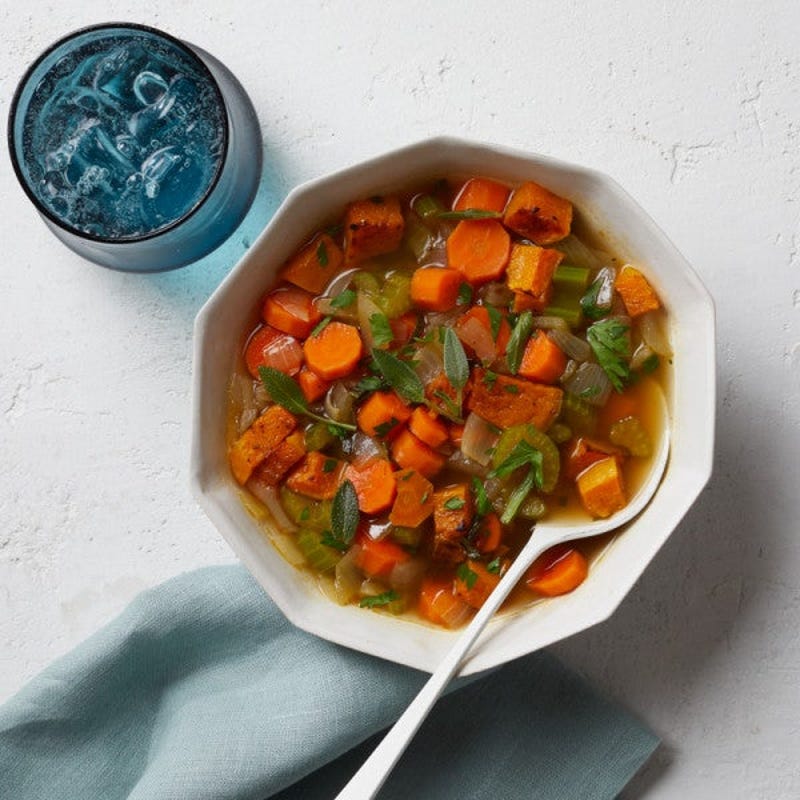 Photo de Soupe au chou frisé et à la courge musquée rôtie par WW