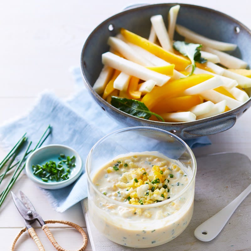 Frischer Kräuter-Ei-Dip