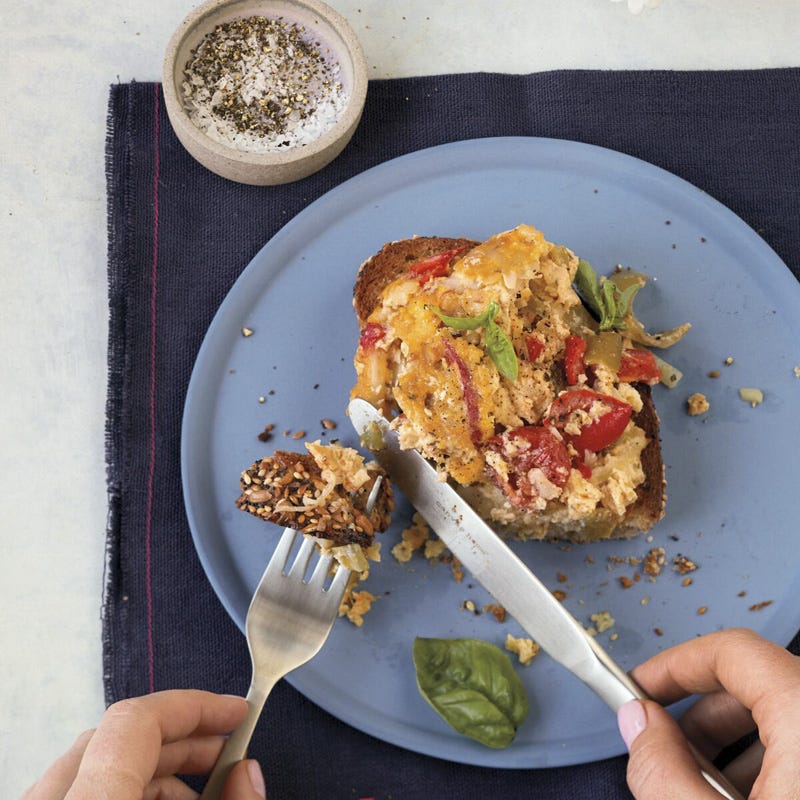 Egg casserole with hash browns and peppers