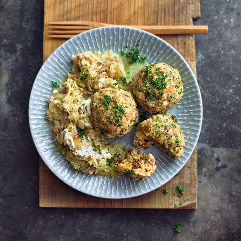 Sauerkraut mit Vollkorn-Semmelknödeln