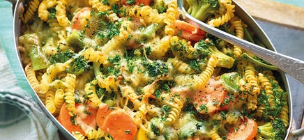 Einfacher Gemüse-Fusilli-Auflauf
