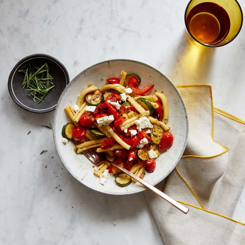 ViktVäktarna - Pasta med rosmarinrostade grönsaker och salladsost