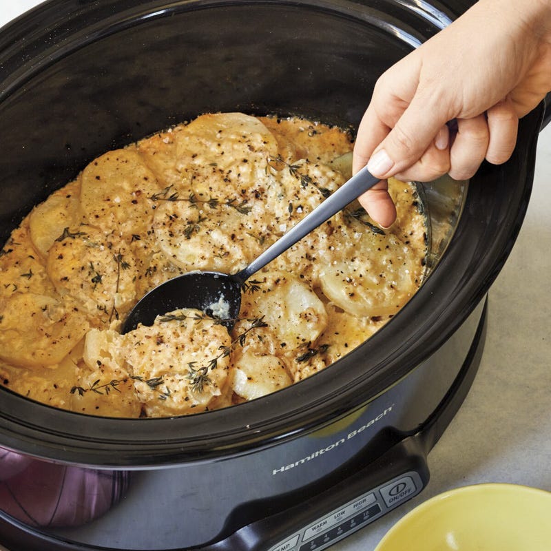 Scalloped potatoes with thyme