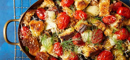 Casserole d’aubergines, de fenouil, de tomates, d’épeautre et de fontine