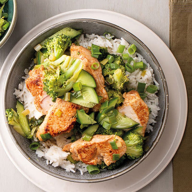 Grünes Wokgemüse mit Pouletstreifen und Basmatireis