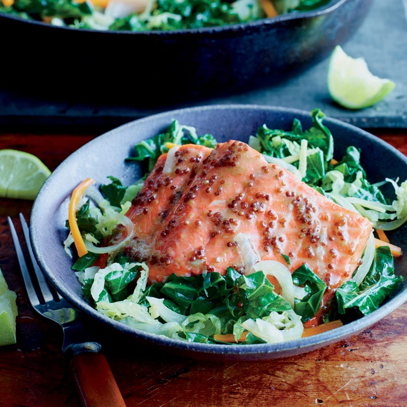 Dijon-Lachs mit Wintergemüse