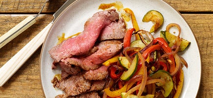 Bifteck épicé et fajita de légumes