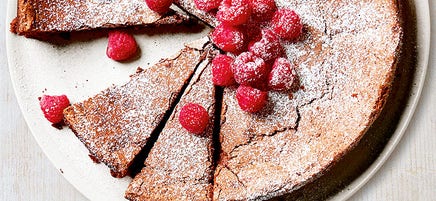 Flourless chocolate cake