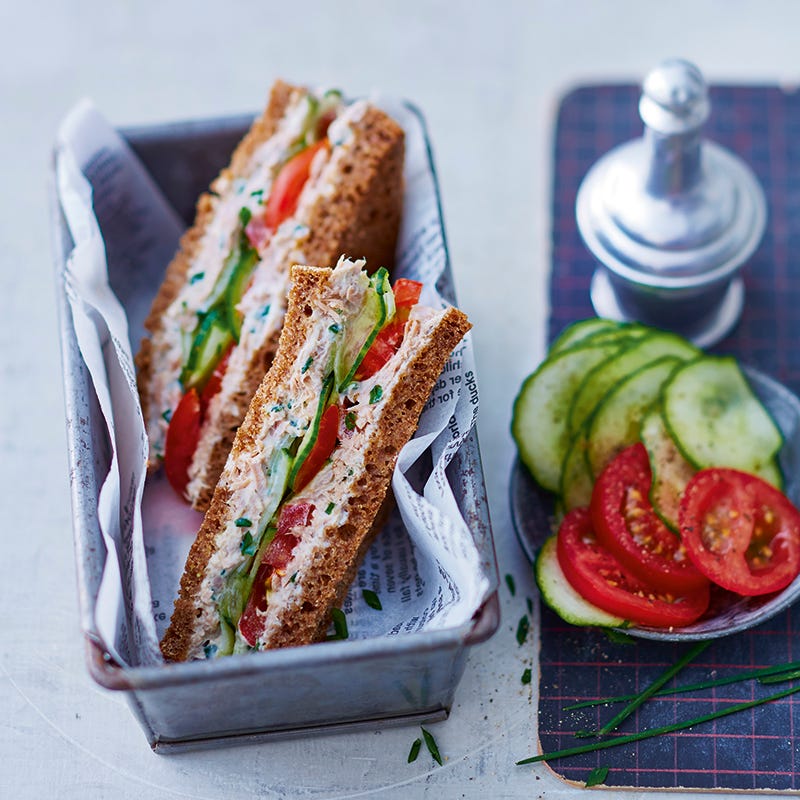 Foto van Sandwich tonijn met komkommer door WW