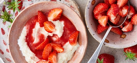 Zaubergrießbrei mit Erdbeeren