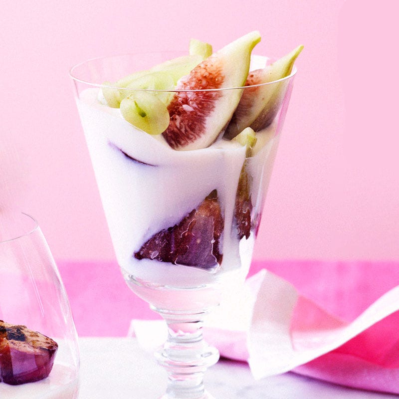 Photo of Vegan fig and hazelnut crunch by WW