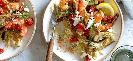 Sauté de crevettes et de cœurs d’artichauts à la grecque