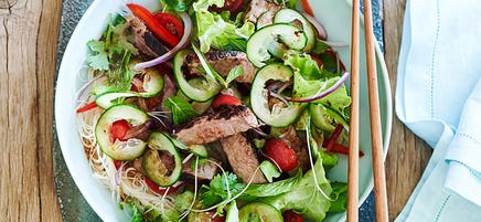 Soy, chilli and ginger beef salad