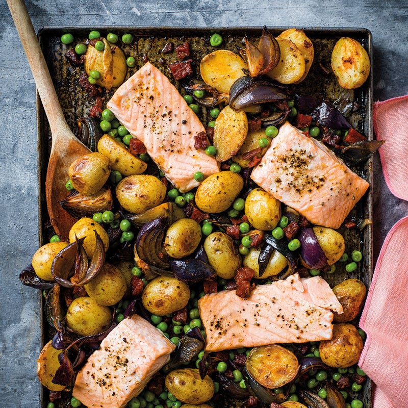 Gerösteter Lachs mit Erbsen und Chorizo