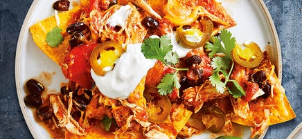 Slow cooker shredded chicken nachos