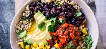 Burritobowl med kryddigt ris och bönor