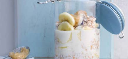 Havregröt med banan och jordnötssmör
