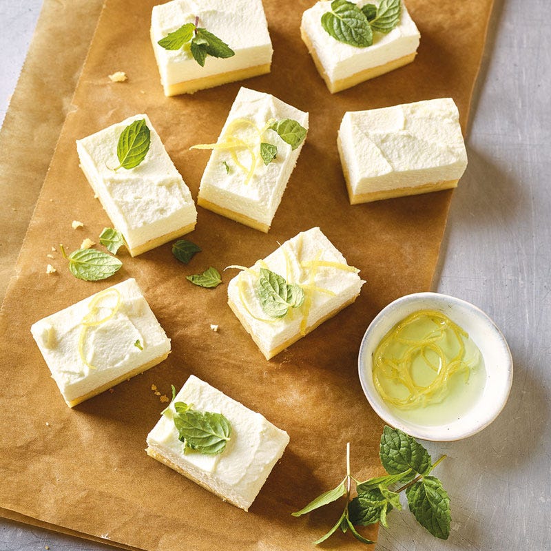 Zitronenkuchen mit Skyrtopping