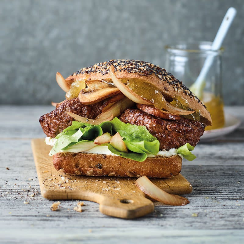 Französischer Hamburger mit Ziegenkäse