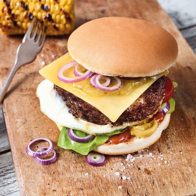 Cheeseburger mit Ei