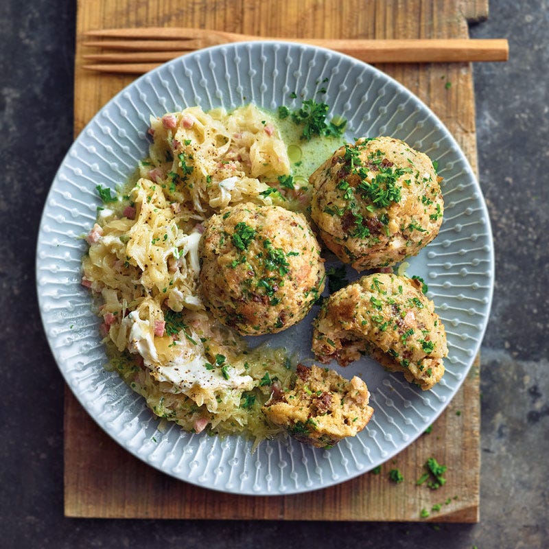 Sauerkraut mit Vollkorn-Semmelknödeln
