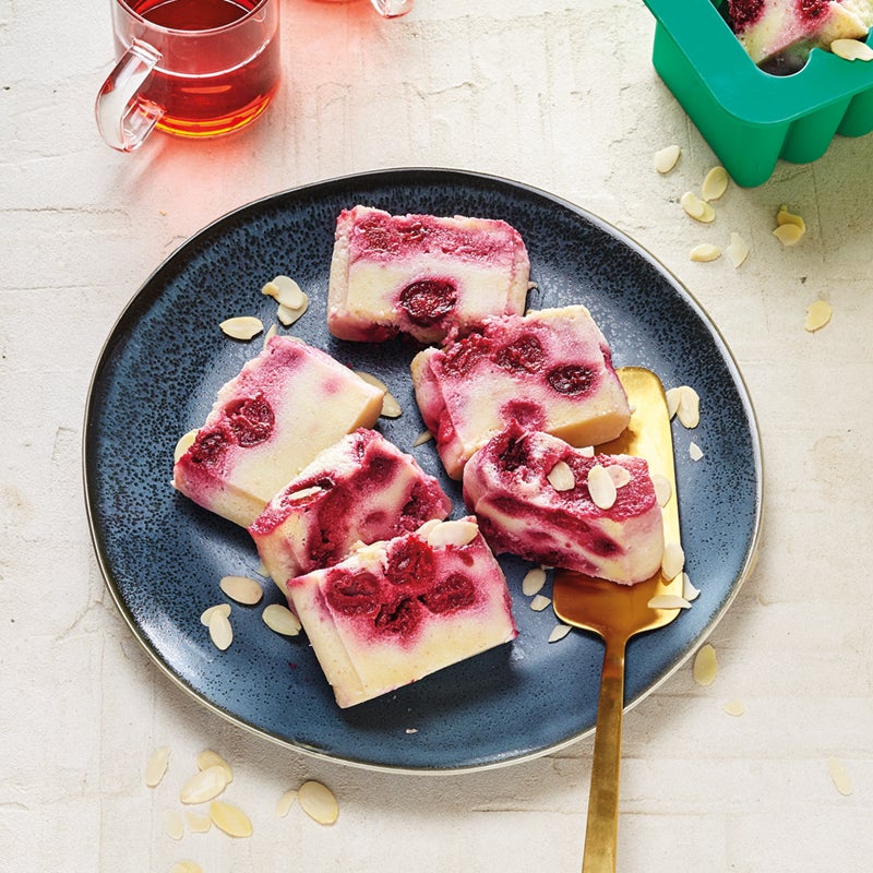 Grießkuchen mit Kirschen Rezept | WW Deutschland Grießkuchen mit Kirschen Rezept | WW Deutschland