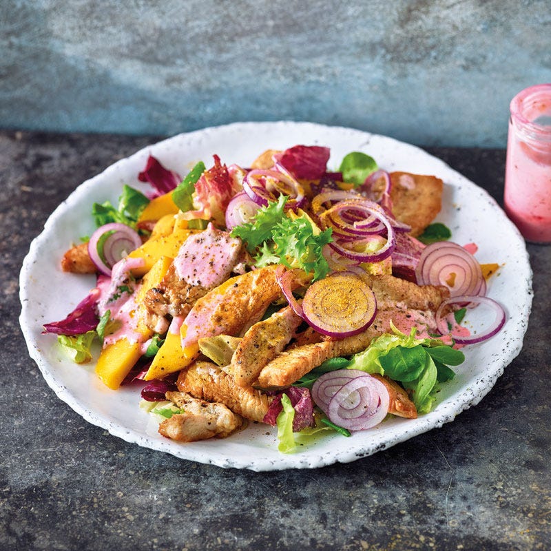 Fruchtiger Blattsalat mit Pute