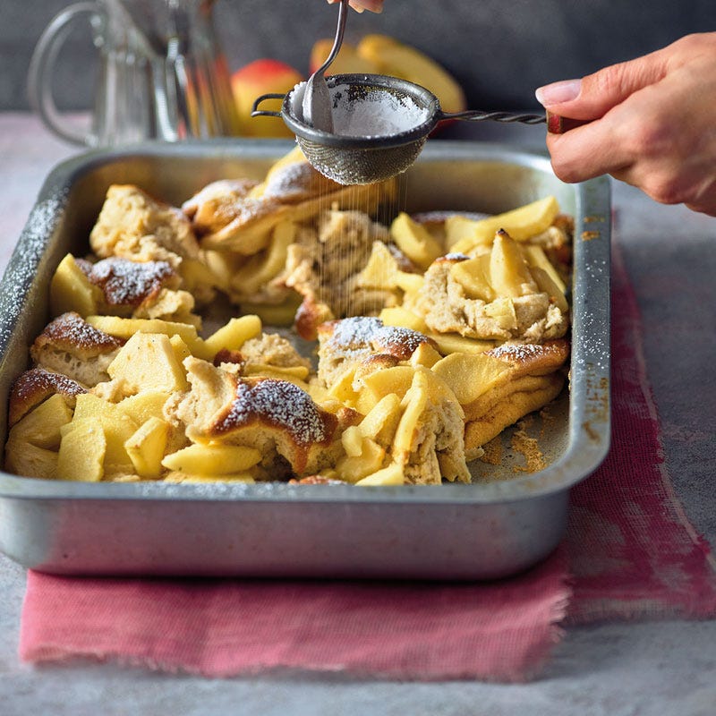 Ofen-Kaiserschmarren mit Apfel