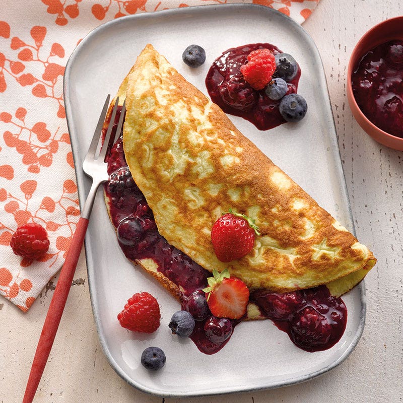 Omelette mit Beerenfüllung