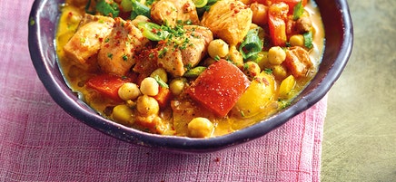 Kikkererwtencurry met zalm
