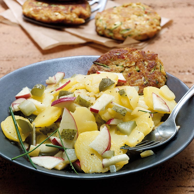 Foto van Aardappelsalade met tofu-groenteburgers door WW