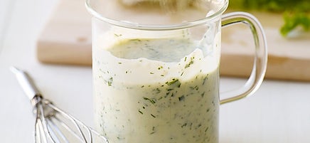Vinaigrette crémeuse au tofu et aux herbes