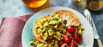 Herby scrambled tofu with griddled tomatoes
