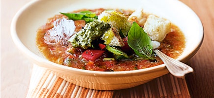 Gaspacho de légumes au pesto
