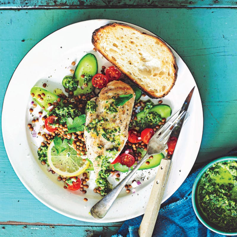 Photo de/du Poulet sauce aux olives et salade de lentilles par WW