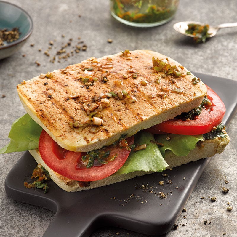 Tofusandwich mit Tomaten- Kräuter-Pesto