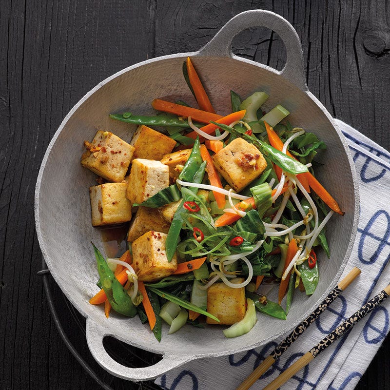 Asia-Pfanne mit Knoblauchtofu