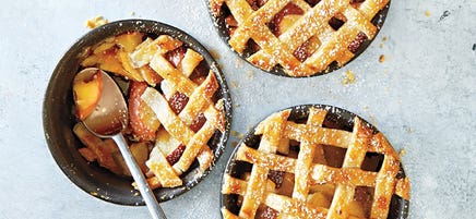 Apple and ginger mini-pies