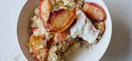 Creamy quinoa and apple breakfast cereal