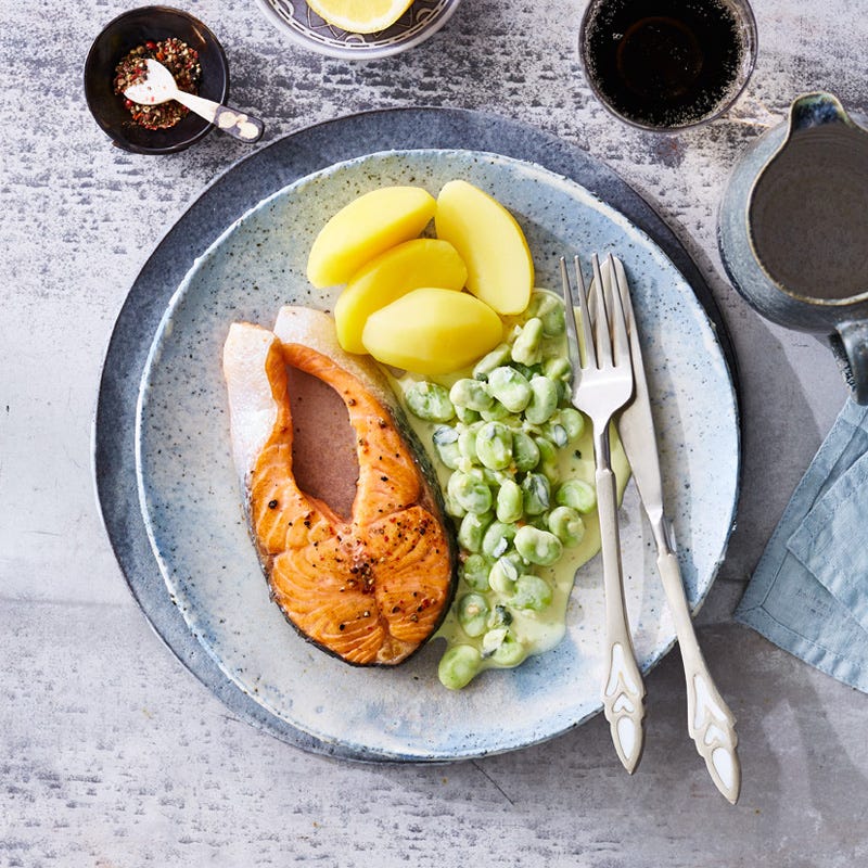 Lachssteak mit dicken Bohnen