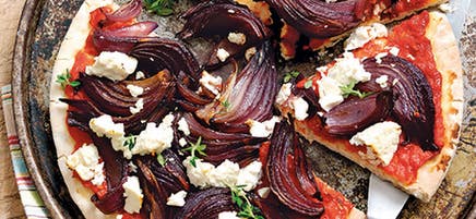 Pizza aux oignons et au vinaigre balsamique