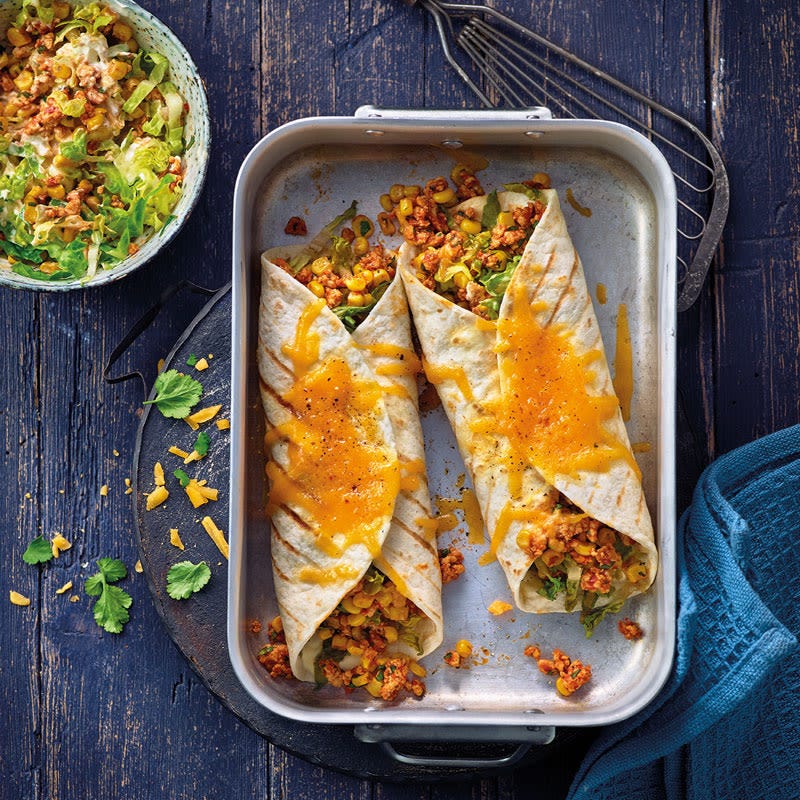 Überbackene Hähnchenburritos mit Mais