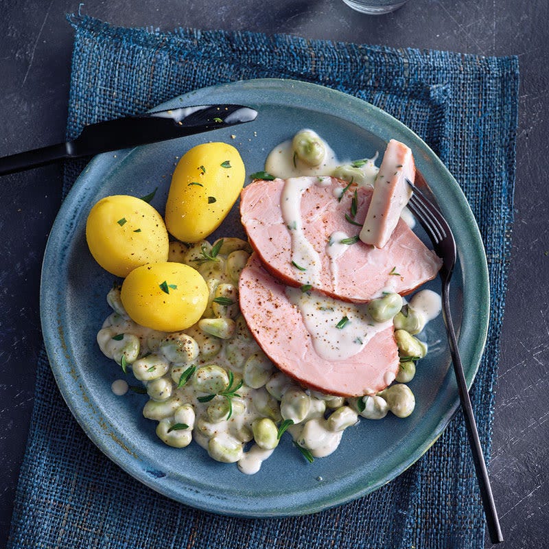 Kasseler mit Dicken Bohnen