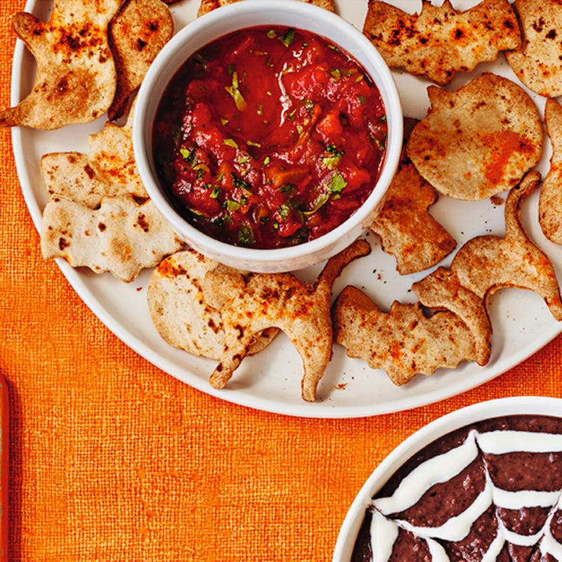 Schaurige Chips mit Salsa