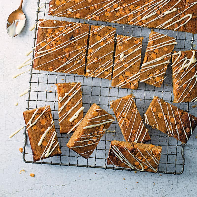Weisse Schoko-Blondies mit Kichererbsen