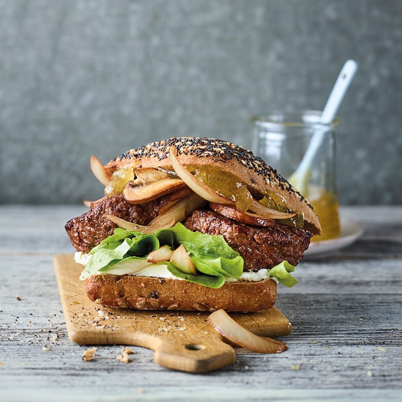 Foto van Franse hamburger met geitenkaas door WW