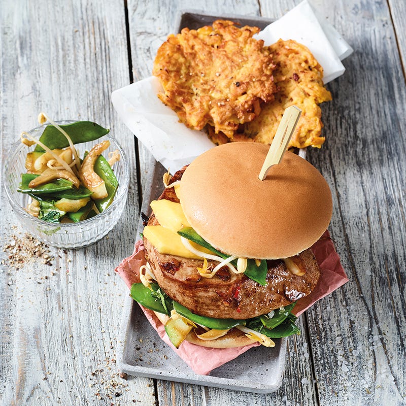 Foto van Tonijnburger met chilisaus door WW