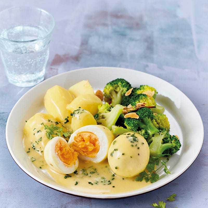 Foto van Eieren in mosterdsaus met amandelbroccoli door WW