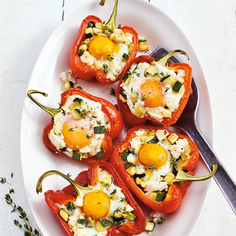 Foto van Gevulde paprika met ei en fetatopping door WW